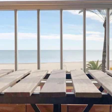 Global Properties, Apartamento En Primera Linea De Playa,